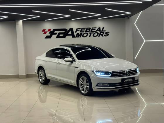 VOLKSWAGEN PASSAT 2.0 16V TSI BLUEMOTION GASOLINA HIGHLINE 4P DSG VOLKSWAGEN PASSAT 2.0 16V TSI BLUEMOTION GASOLINA HIGHLINE 4P DSG